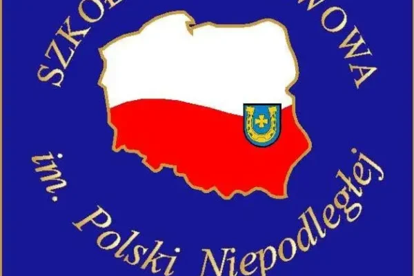Dzielnicowy uczył dzieci z podstawówki, jak reagować na zagrożenie w szkole