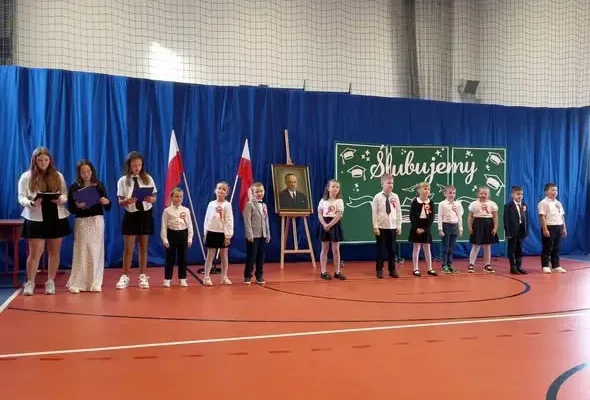 Ślubowanie pierwszoklasistów, Dzień Patrona i Dzień Edukacji Narodowej w jednej uroczystości