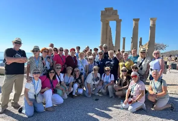 Seniorzy z Jabłonny odkrywają Rodos – Prasonisi i Lindos na trasie wyprawy