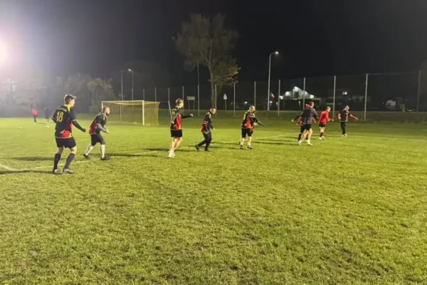 Zawisza Garbów rozegrał sparing z Cisowianką Drzewce